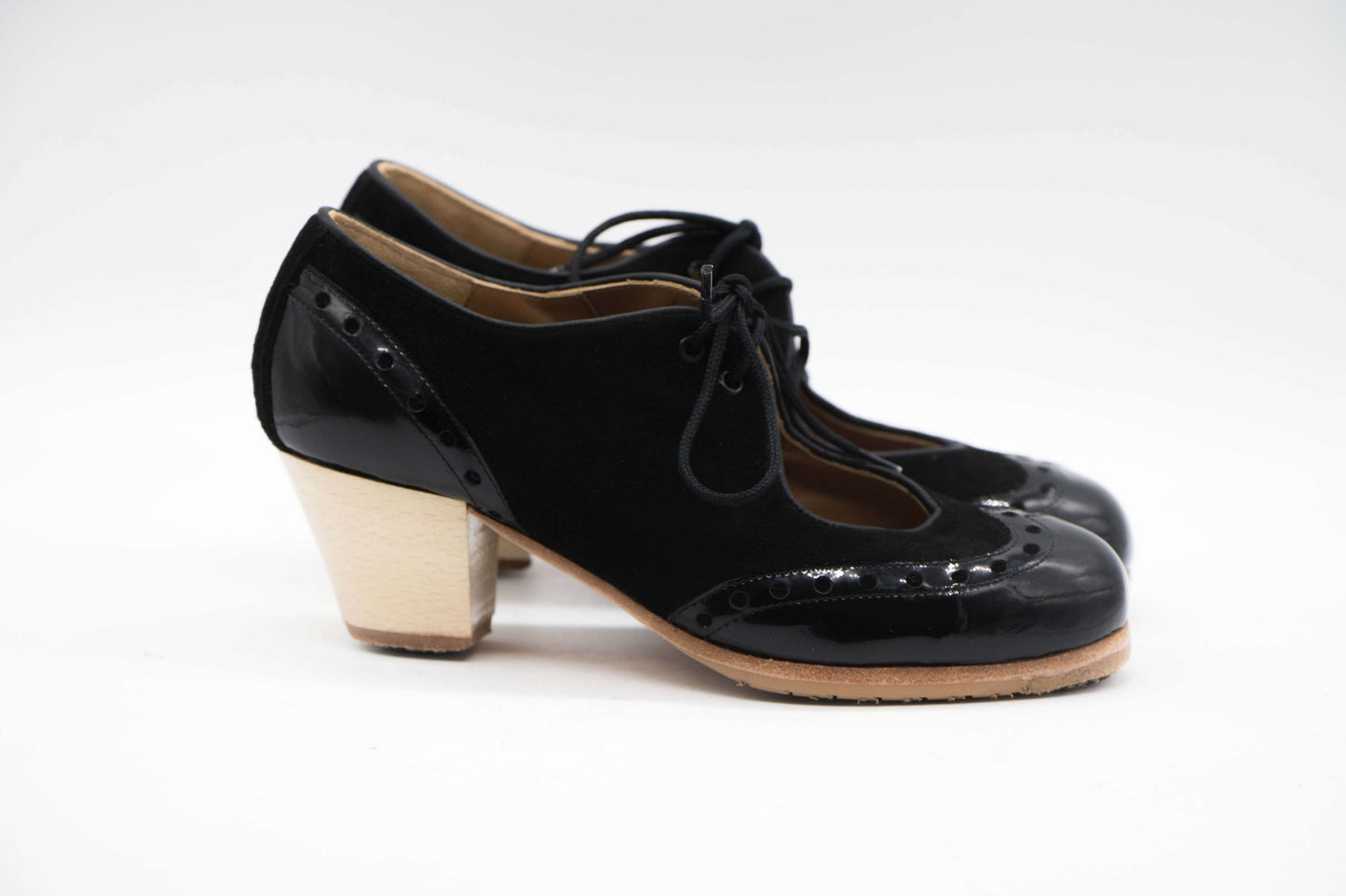 #0006 Mod. Martinete nº34AA. Doble Ancho. Zapatos Flamenco Profesional de Mujer